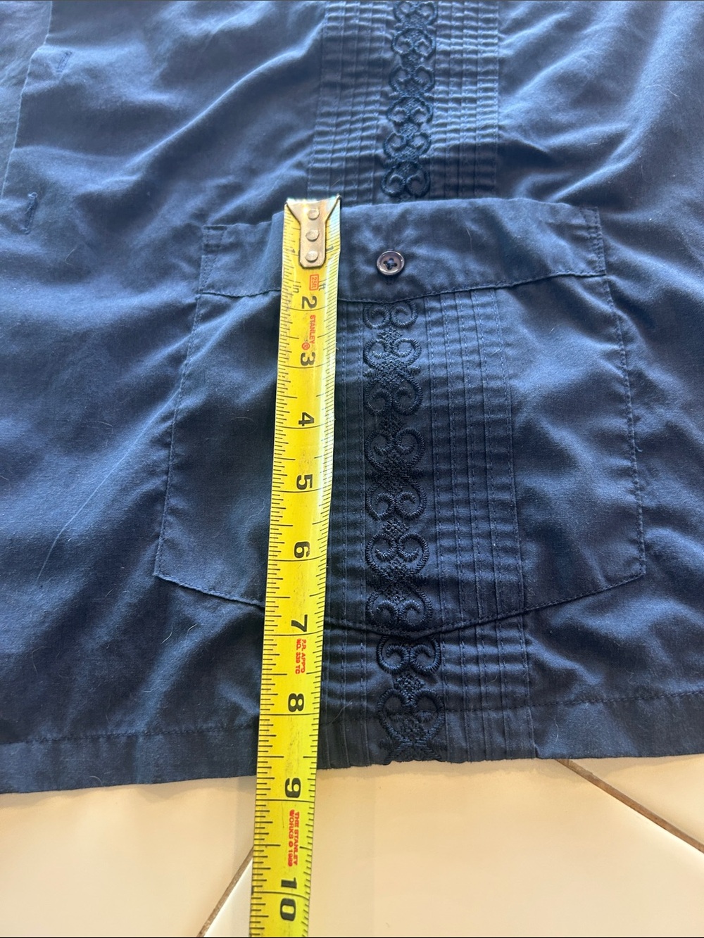 Mens Guayabera - Picture 10 of 11